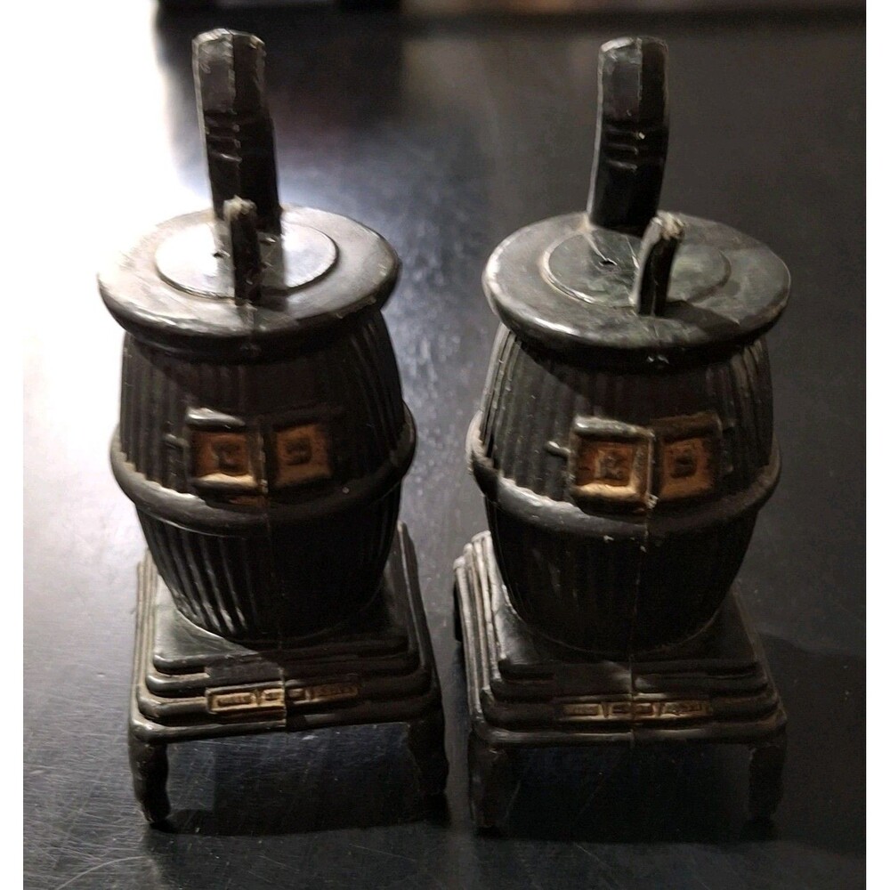 Vintage Potbelly Wood Stove Salt and Pepper Shakers Plastic & Stoppers Woodstove